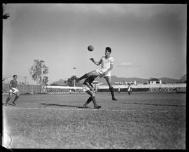 Fotografia "Esporte / São Paulo" ([Local n/d] , [Data n/d]) [negativo]. / Fotógrafo(a): [Autoria n/d].  -- ITEM-0018.