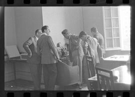 Fotografia "CPI QUE INVESTIGA ORGANISMO DE PRESSÃO AO CONGRESSO BRASILEIRO' Assembléia - CPI - Depoimentos de Santos Vallis e Dante Pelacani, Reportagem de Nelson Silva" ([Local n/d] , 1963) [negativo]. / Fotógrafo(a): Paulo Reis.  -- ITEM-0005.