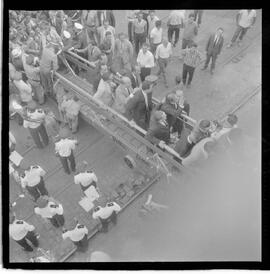Fotografia "NAVIO 'ANA NERY' ALMOÇO DE JANGO NO NAVIO ANA NERY" ([Local n/d] , 1963) [negativo]. / Fotógrafo(a): Rodolpho.  -- ITEM-0004.