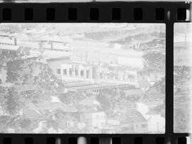 Fotografia "Vista Geral da 'INVERNADA DE OLARIA" ([Local n/d] , 1963) [negativo]. / Fotógrafo(a): Ribeiro.  -- ITEM-0004.