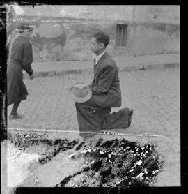 Fotografia "Religião Católica - Minas Gerais - Cidade de Ouro Preto, Reportagem Geral" ([Local n/d] , [Data n/d]) [negativo]. / Fotógrafo(a): Jean Manzon.  -- ITEM-0015.