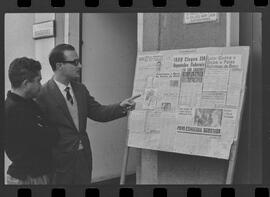 Fotografia "Rep. pelo SUL DO BRASIL (ESPECIAL); 'REPORTAGEM ESPECIAL DE 'UH' 'CONTRABANDO DE ARMAS, Em S. PAULO, SANTA CATARINA, RIO GRANDE DO SUL ETC...' Reportagem feita pela equipe de 'UH'), Reportagem de Amado Ribeiro" ([Local n/d] , 1963) [negativo]. / Fotógrafo(a): Paulo Reis.  -- ITEM-0129.