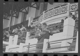 Fotografia "FLUMINENSE F.C.' Treino do Fluminense, Reportagem de Esporte" ([Local n/d] , 1963) [negativo]. / Fotógrafo(a): Democrito.  -- ITEM-0012.