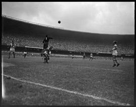 Fotografia "Esporte - Flamengo x Vasco" ([Local n/d] , [Data n/d]) [negativo]. / Fotógrafo(a): Equipe.  -- ITEM-0011.