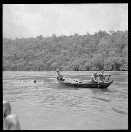 Fotografia "Índios - Brasil (em geral), Reportagem Geral" ([Local n/d] , [Data n/d]) [negativo]. / Fotógrafo(a): Equipe.  -- ITEM-0005.