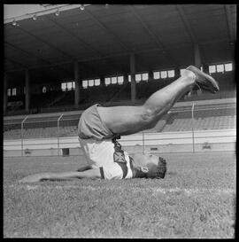 Fotografia "Futebol - RJ (equipe do Vasco da Gama), Esportes" ([Local n/d] , [Data n/d]) [negativo]. / Fotógrafo(a): Equipe.  -- ITEM-0023.