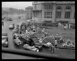 Fotografia "Mercado Municipal, Reportagem Geral" ([Local n/d] , [Data n/d]) [negativo]. / Fotógrafo(a): Equipe.  -- ITEM-0021.