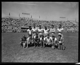 Fotografia "Futebol - Chile" ([Local n/d] , [Data n/d]) [negativo]. / Fotógrafo(a): [Autoria n/d].  -- ITEM-0019.