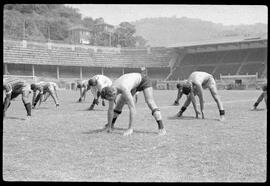 Fotografia "Futebol - R.J. (Equipe do Fluminense, 1952), Seção: Esportes" ([Local n/d] , 1952) [negativo]. / Fotógrafo(a): Equipe.  -- ITEM-0044.