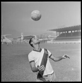 Fotografia "Futebol - RJ (equipe do Vasco da Gama), Esportes" ([Local n/d] , [Data n/d]) [negativo]. / Fotógrafo(a): Equipe.  -- ITEM-0016.